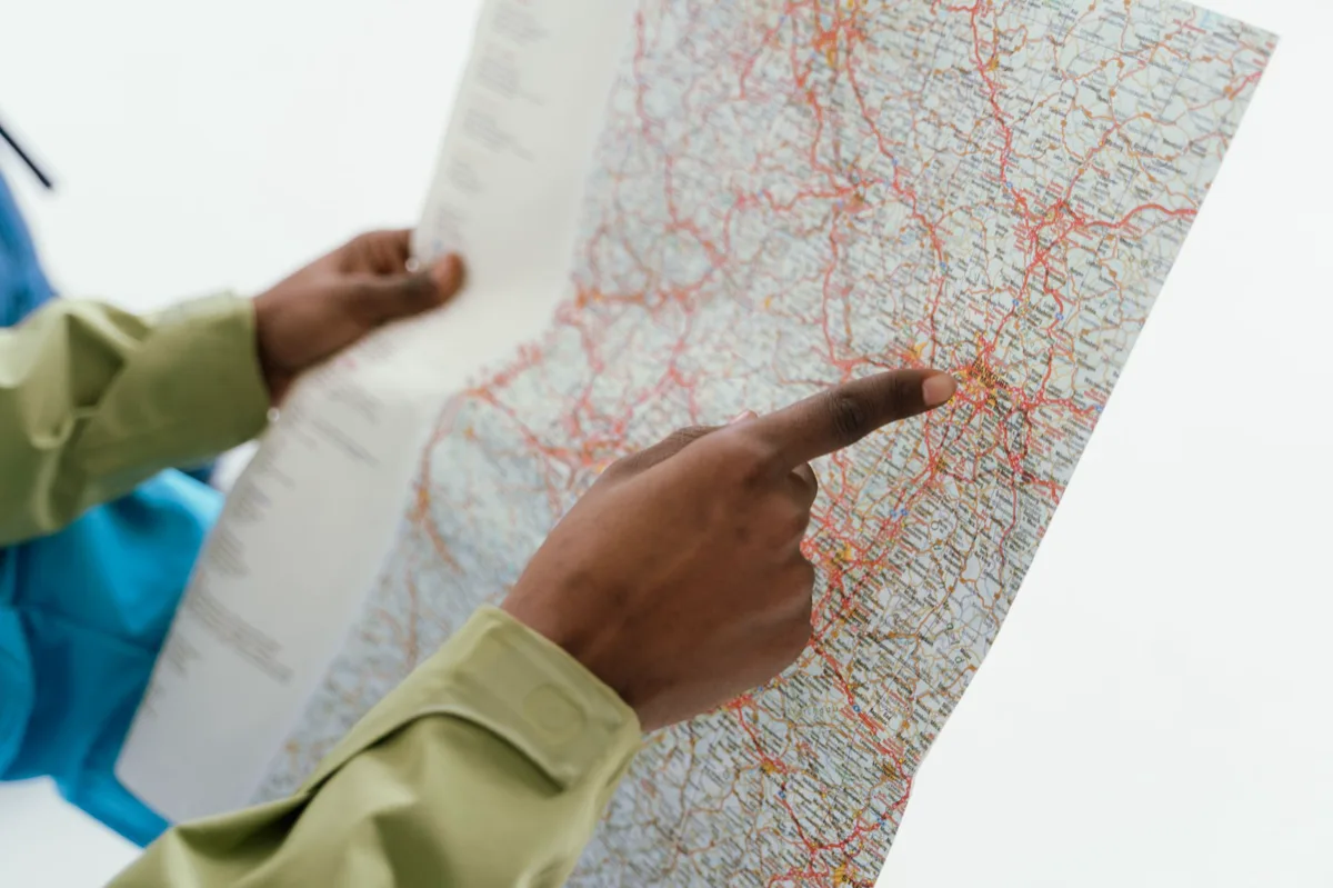 Mapa da jornada do consumidor com múltiplos canais conectados